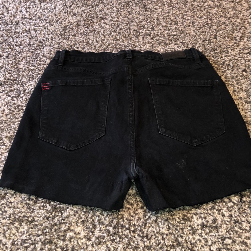Shorts - Picture 2 of 2